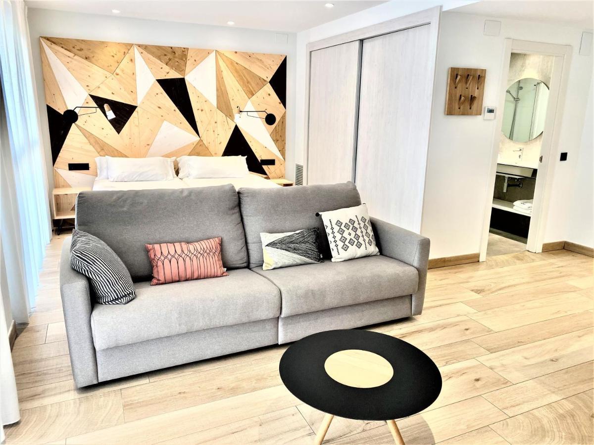 Apartahotel Dos Rios Aínsa Екстериор снимка